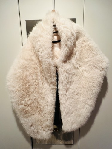 Faux fur shawl - faux,