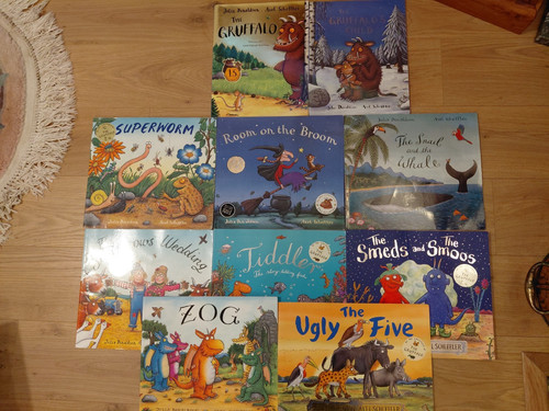 Julia donaldson axel - julia,