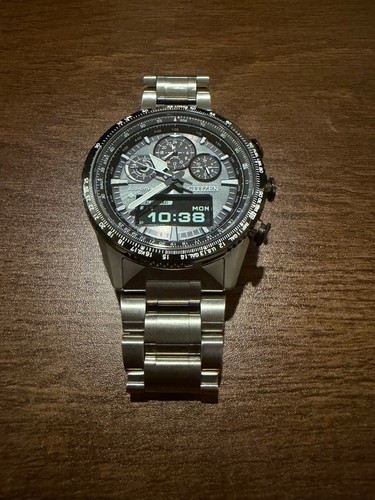 Citizen promaster skyhawk u830 - citizen,