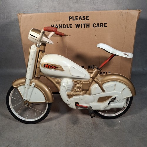 Mobo 1950s pedal bicycle - mobo,