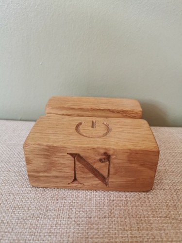 Oak phone charging stand dock - oak, stand/dock