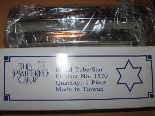 New pampered chef star bread - new,