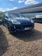 Breaking 2009 Porsche Cayenne