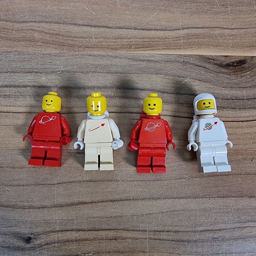 Vintage lego astronaut - lego,