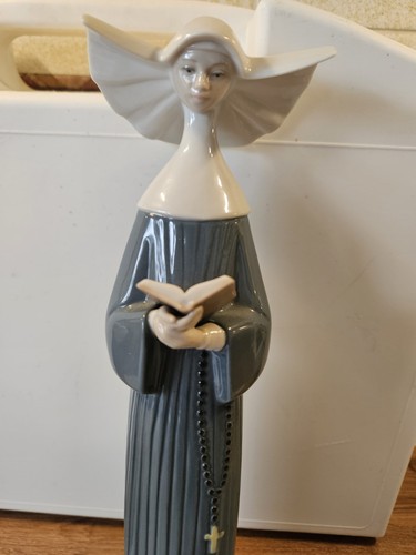 Lladro nun figurine - nun,