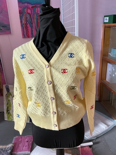 Pale yellow chanel - yellow,