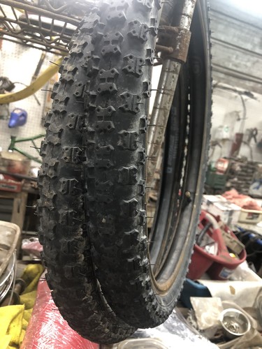 Old school bmx - 20x2.125, knobby