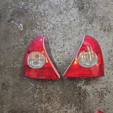 Renault Clio Mk2 172 182 PAIR Rear Tail Lights with bulb holders 