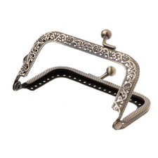 1PC Metal Frame Kiss Clasp