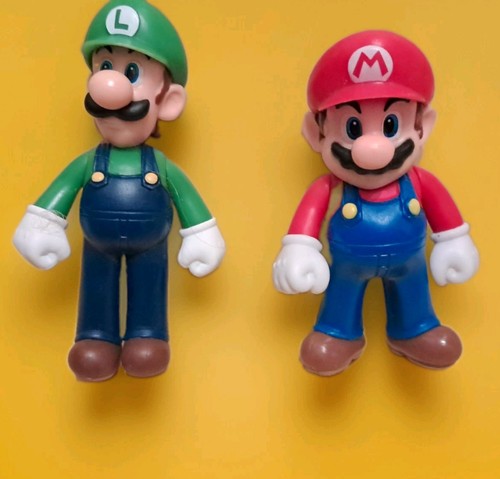 Super mario bros pvc luigi - mario,