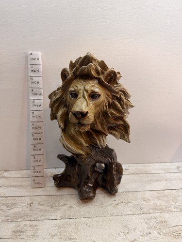 Majestic lion head sculpture - lion,