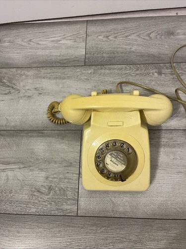 Antique corded phone - corded,