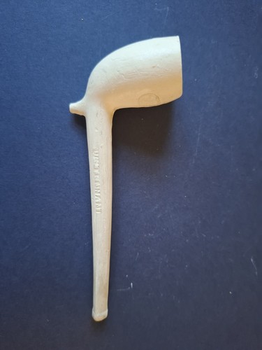 Antique clay pipe - antique, pipe.