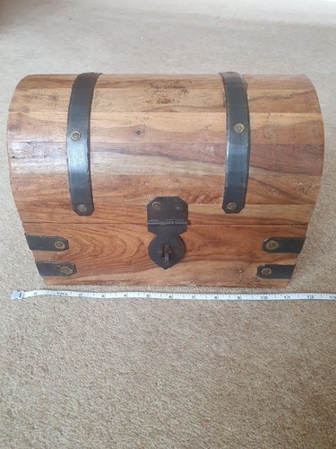 Vintage wooden treasure - treasure, chest