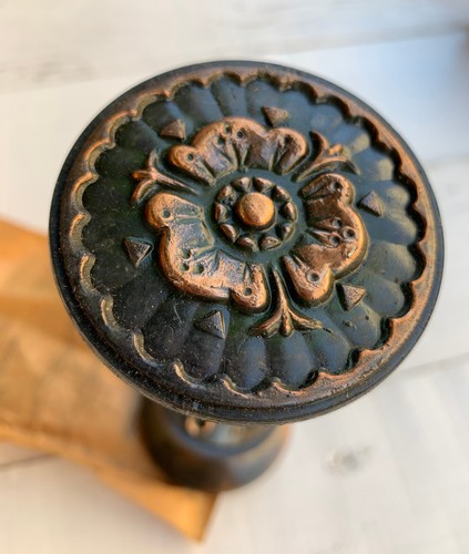 Old door handle shabby - old,