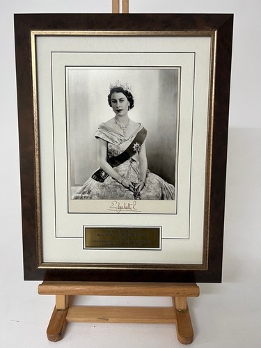 Queen elizabeth her majesty - ii,