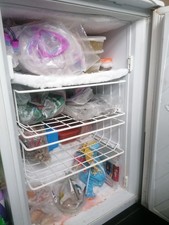 Small Hotpoint iced diamond