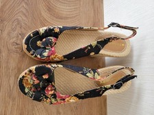 Emilio Luca Floral Wedges Size