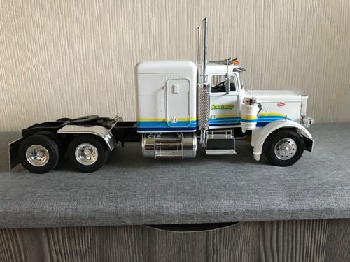 Revell peterbilt 359 - revell,