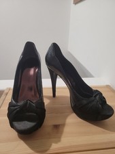 Gorgeous Black Peep Toe Shoes - Size 7 - Rosa Rosa