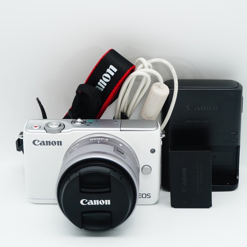 Near mint canon eos m10 - mint",