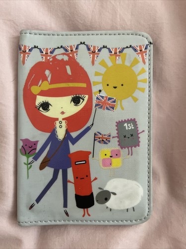 Paper chase passport holder - paper,