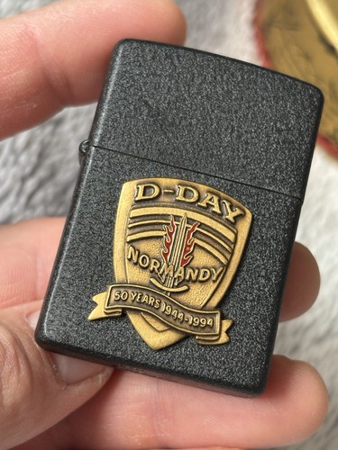 Zippo lighter 1944 - zippo,