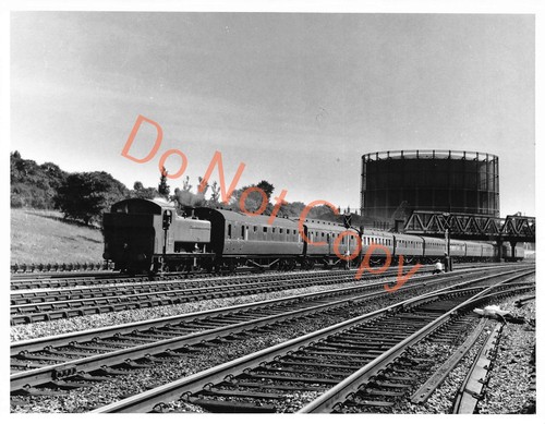 Old oak common area railway - old,