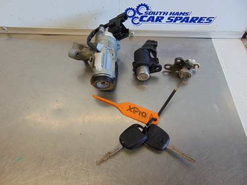 Toyota yaris lock kit 06 - yaris,