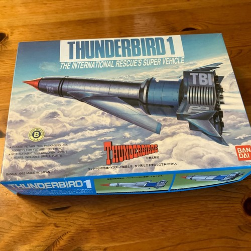 Bandai thunderbird model - thunderbird, 1.