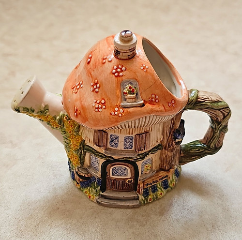Vintage annie rowe - annie, village