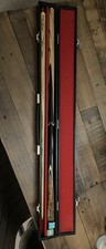 Riley 57-inch Two-Piece Snooker Cue with Hard Case Black Arrow Design