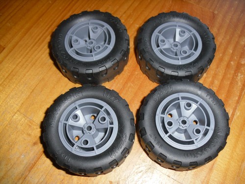 Meccano four plastic wheels - four,