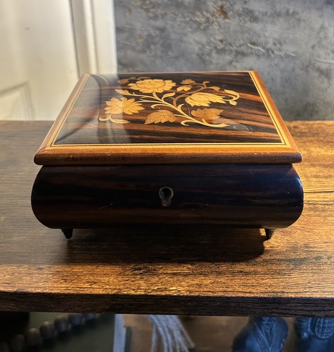 Reuge jewellery wood box with - wood,