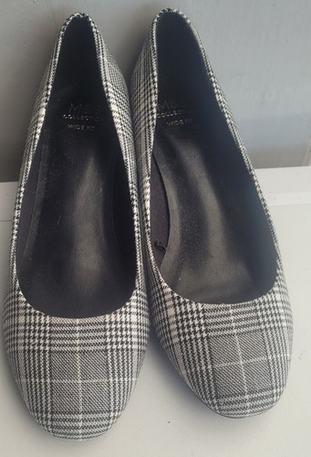 Insolia black white - m&s, dog
