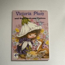 Vintage Victoria Plum Book