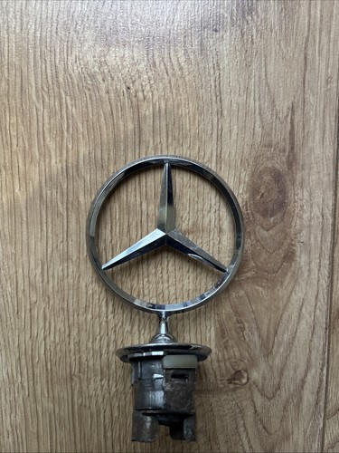 Mercedes benz bonnet raised - mercedes,
