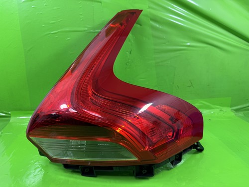 Volvo v40 rear tail light - v40,