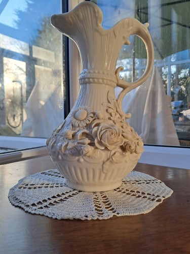 Belleek ewer inch black - 9,