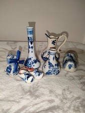 Collection of x6 Pieces