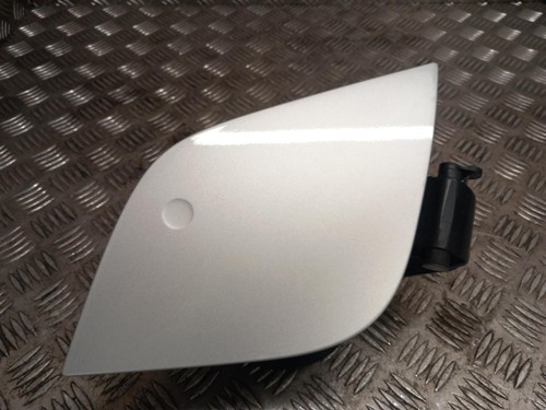 Ford focus fuel filler - focus,