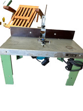 Router table c/w Makita