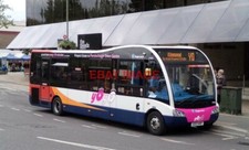 PHOTO  STAGECOACH OPTARE SOLO BUS NO 47865 (GX13 ANP) AT KINGSMEAD FARNBOROUGH.