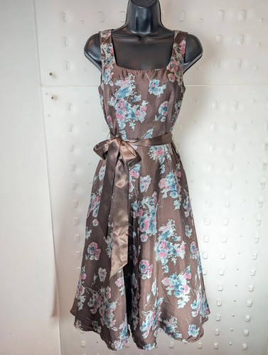 Laura ashley silk floral fit - laura, &