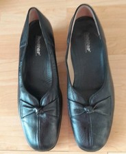 Ladies Hotter soft leather black Shoes size  5  1/2 with bow detail