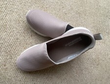 Skechers GOGA Max, Uk size 9