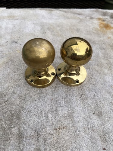 Vintage brass ball - brass, knobs