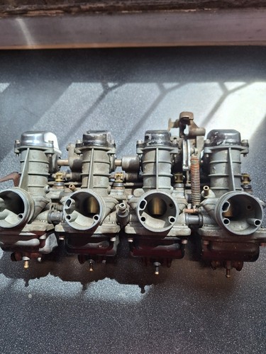 Suzuki gs550 carburettor bank - gs550,