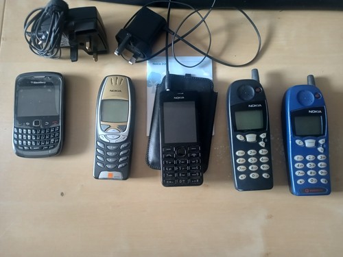Lot vintage mobile - phones, x
