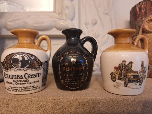 Stoneware collectable jugs - collectable,